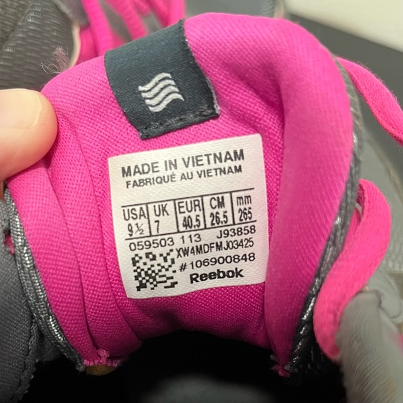 Reebok VibeTech Grey and Pink Athletic Sneakers - Picture 12 of 13